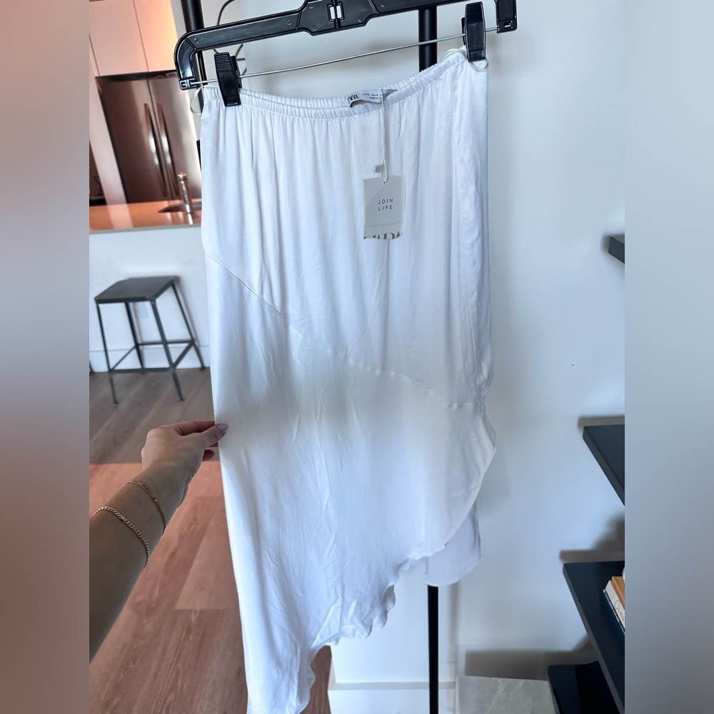 Zara Asymmetric Skirt White
